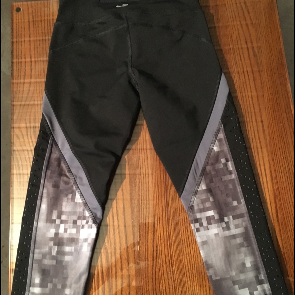 Brand new champion Capri leggings